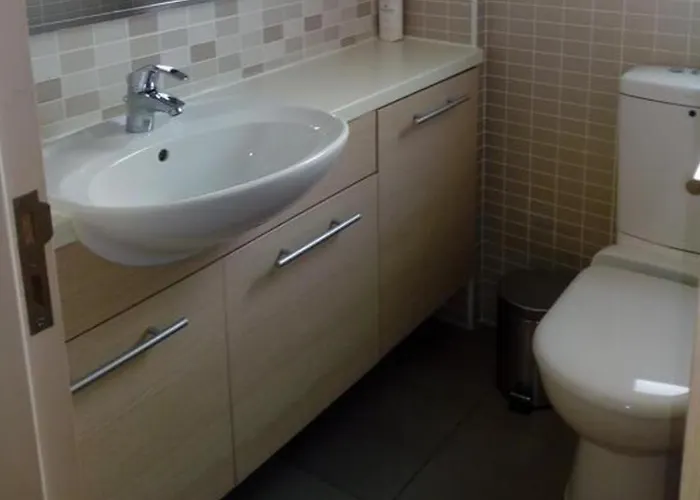 Sleeps 6 With Ensuite