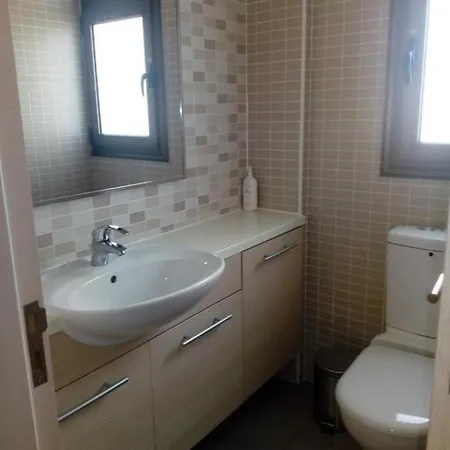 Lovely 3 Bedroom In Center Apartment