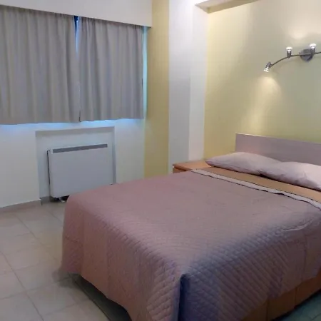 Modern With 3 Bedrooms
