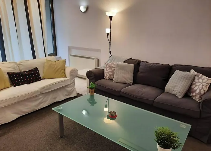 Sleeps 6 With Ensuite Nicosia